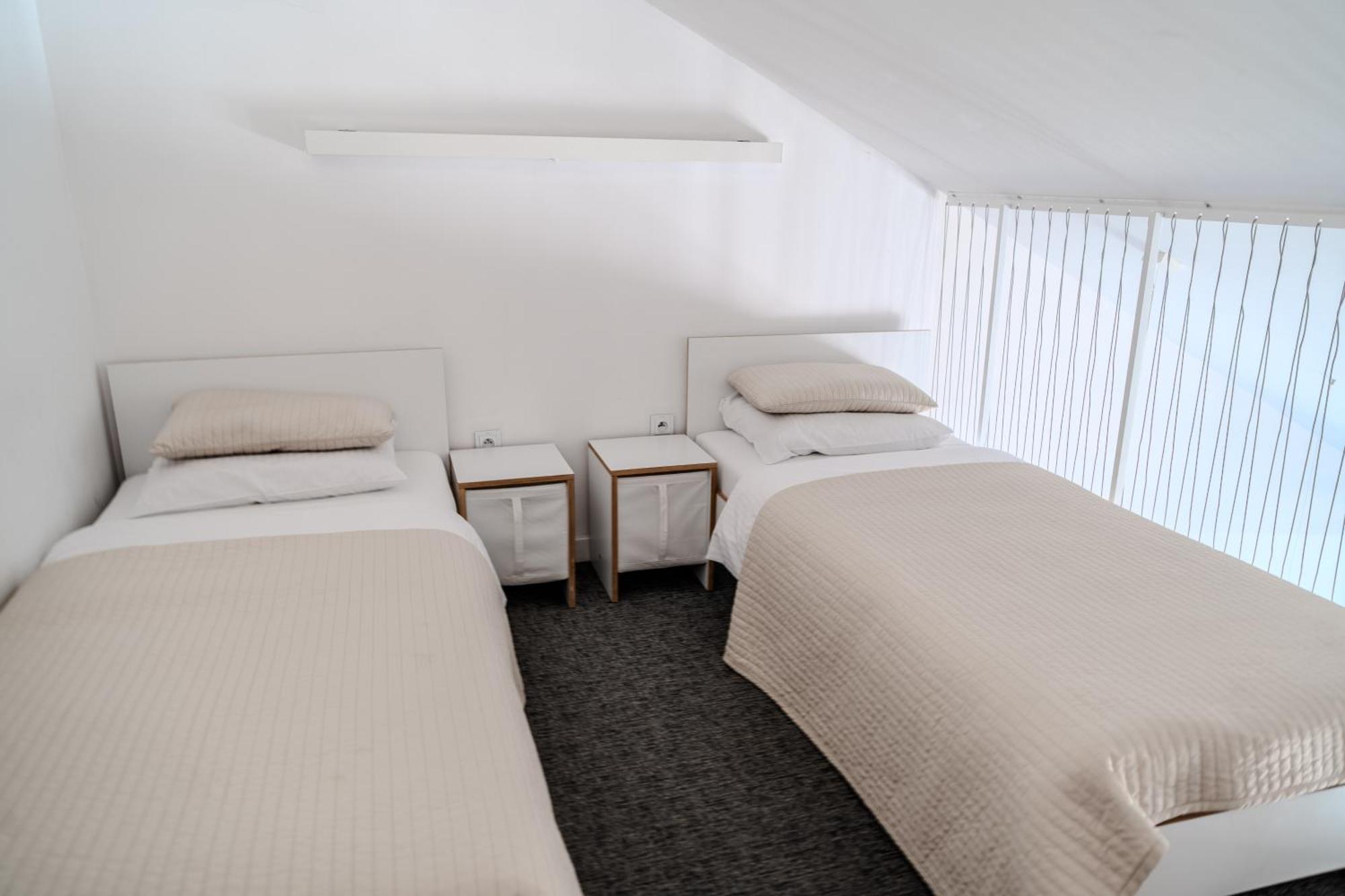 Superior Single Room,1544883151:JPEG